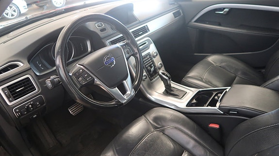 Volvo XC70 9 of 22