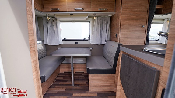 Weinsberg Caraone Edition HOT 390 QD | Mover | Solcell | Lit 6 of 21