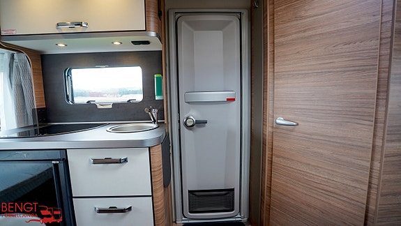 Weinsberg Caraone Edition HOT 390 QD | Mover | Solcell | Lit 20 of 21