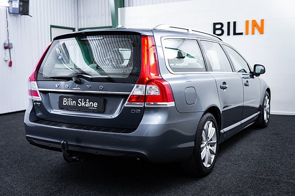 Volvo V70 10 of 27