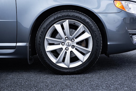Volvo V70 7 of 27
