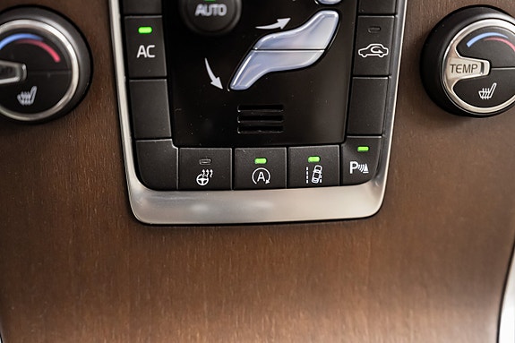 Volvo V70 14 of 27