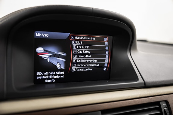 Volvo V70 17 of 27
