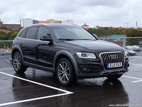 Audi Q5 2 of 22