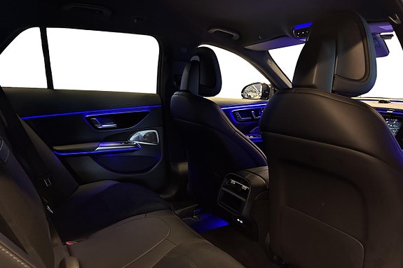 Mercedes-Benz E300 18 of 24