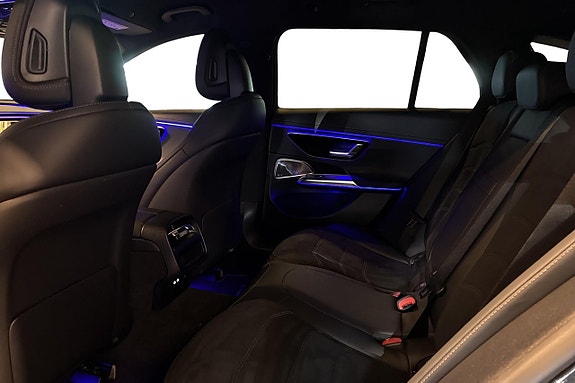 Mercedes-Benz E300 15 of 24