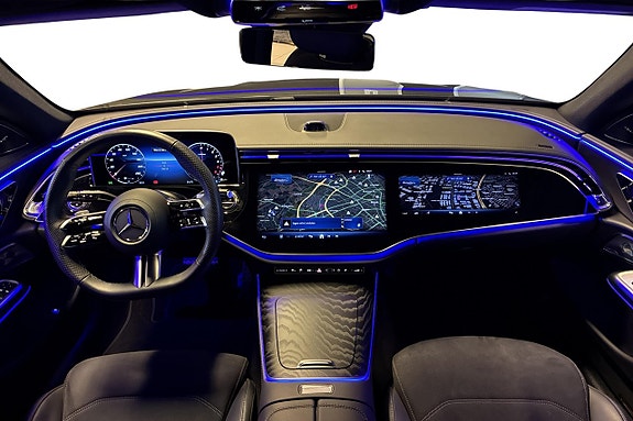 Mercedes-Benz E300 10 of 24