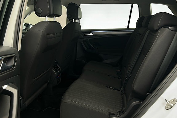 Volkswagen Tiguan Allspace 13 of 28