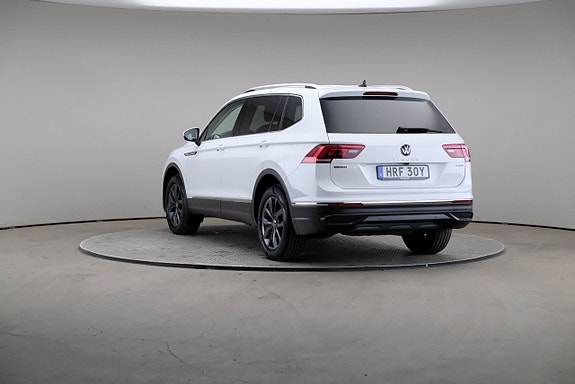 Volkswagen Tiguan Allspace 2 of 28