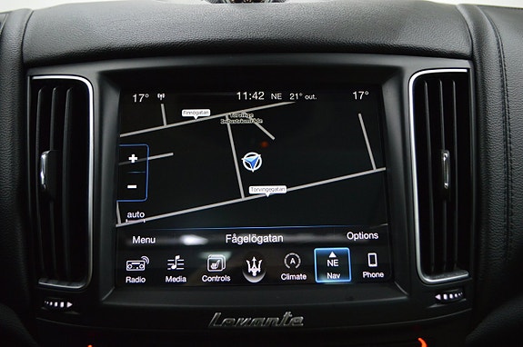 Maserati Levante 14 of 27