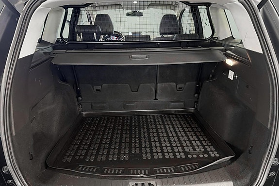 Ford Kuga 12 of 13