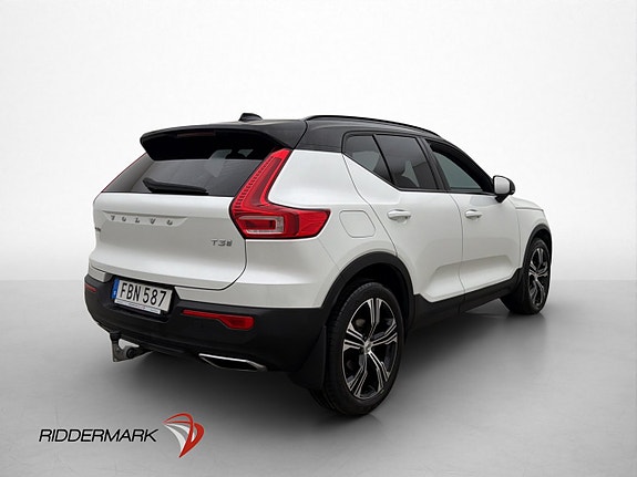 Volvo XC40 8 of 30