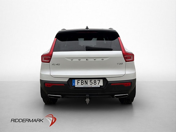 Volvo XC40 6 of 30