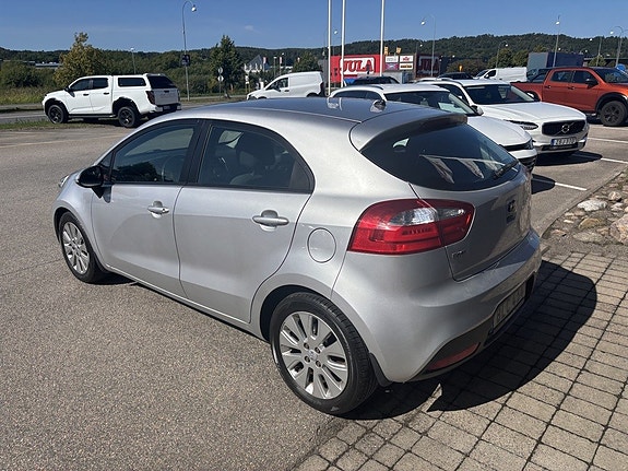 Kia Rio 5 of 11