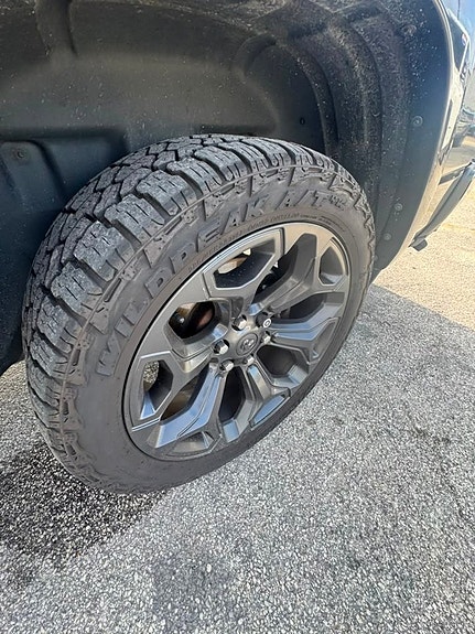 Dodge RAM 1500 13 of 17