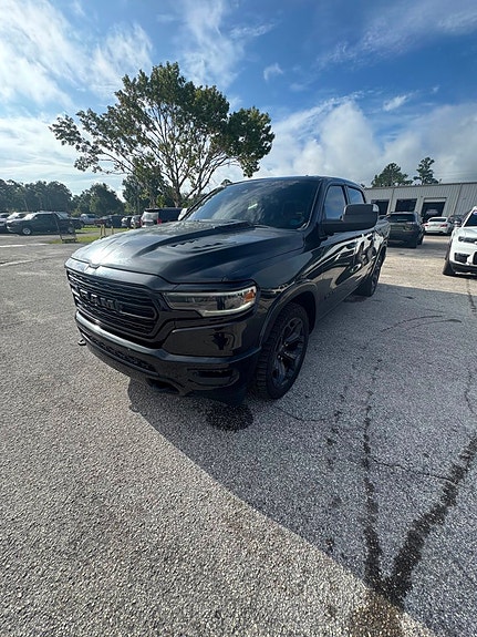 Dodge RAM 1500 7 of 17
