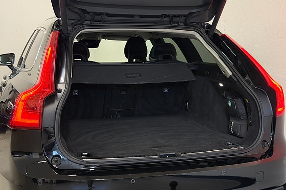 Volvo V90 24 of 29