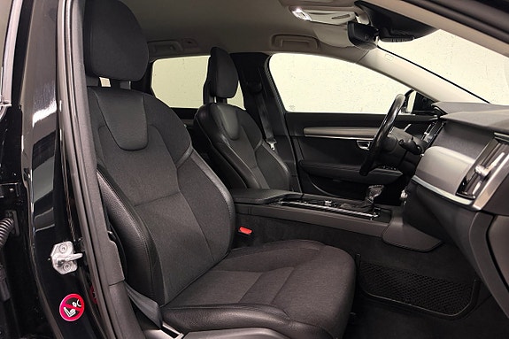 Volvo V90 28 of 29