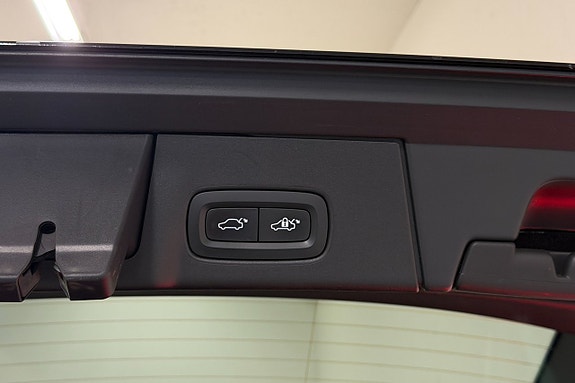 Volvo V90 23 of 29