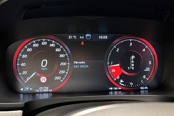 Volvo V90 13 of 29