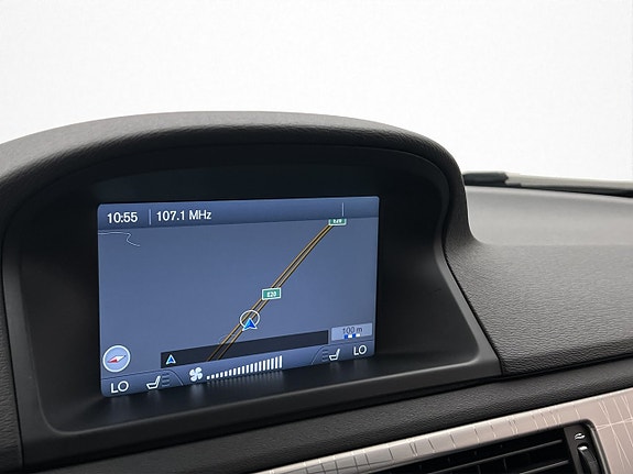 Volvo XC70 17 of 30