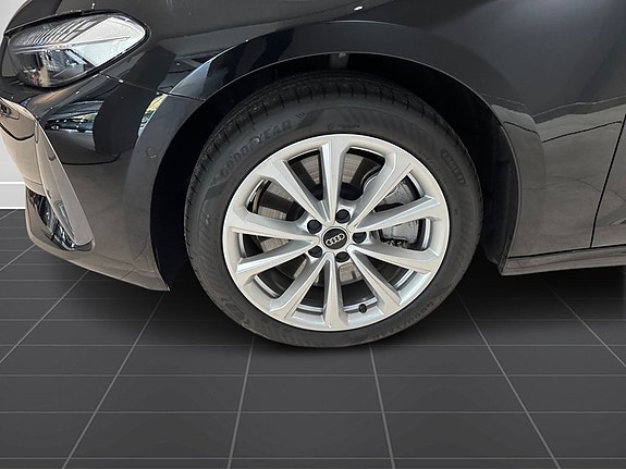 Audi A5 9 of 30