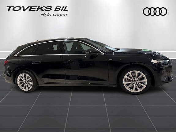 Audi A5 2 of 30
