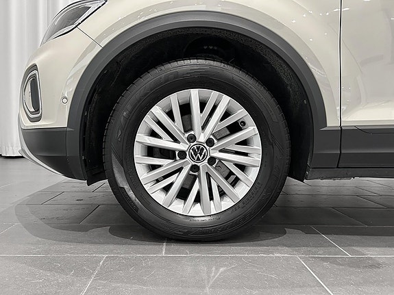 Volkswagen T-Roc 5 of 13
