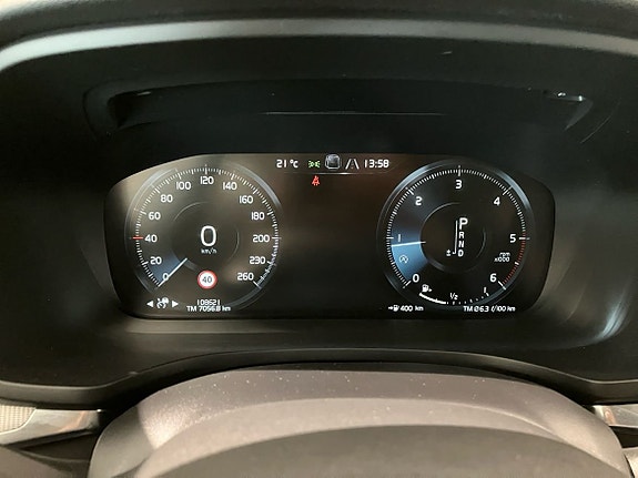 Volvo V60 Cross Country 12 of 15