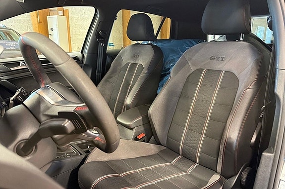 Volkswagen Golf I 10 of 24