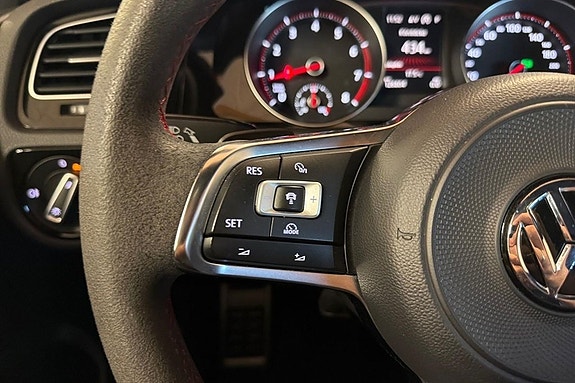 Volkswagen Golf I 13 of 24