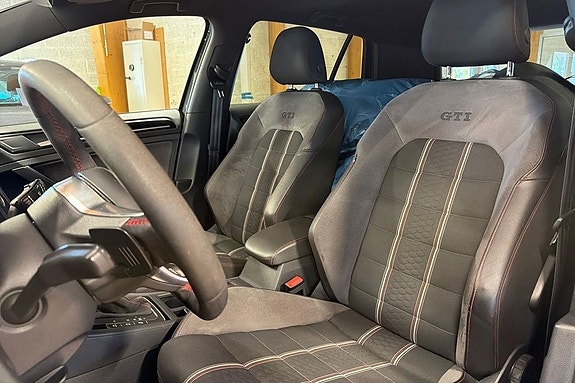 Volkswagen Golf I 11 of 24