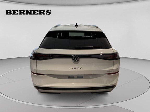 Volkswagen T-Roc 6 of 13