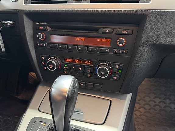 BMW 320d 15 of 21