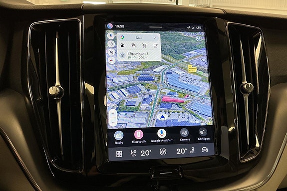 Volvo XC60 17 of 29