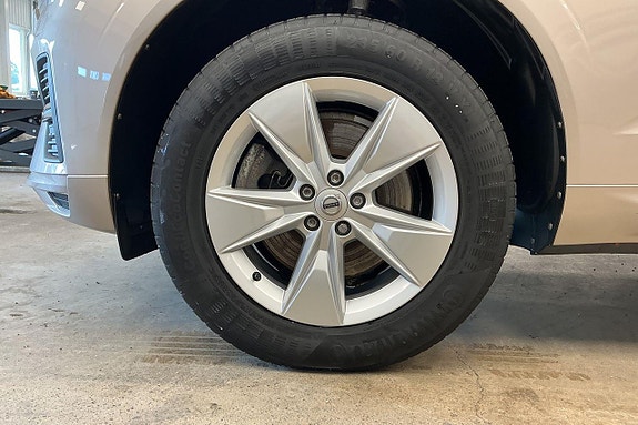 Volvo XC60 24 of 29