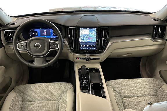 Volvo XC60 13 of 29