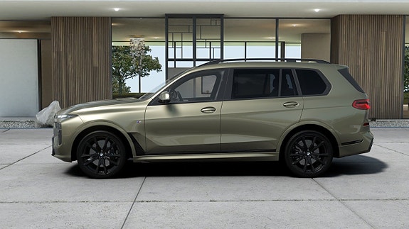BMW X7 4 of 13