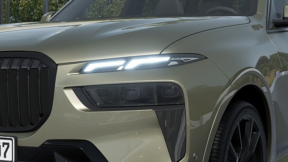 BMW X7 6 of 13