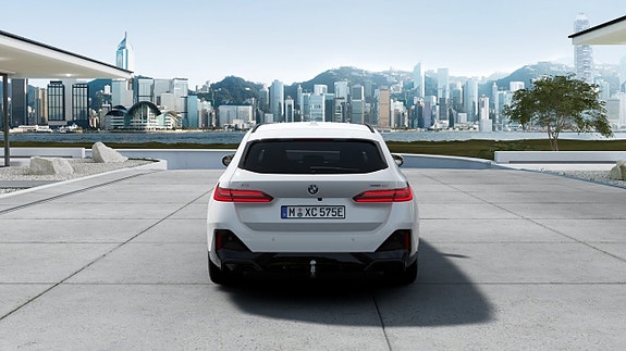 BMW i5 5 of 13