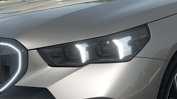 BMW i5 6 of 13