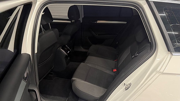 Skoda Superb 13 of 27