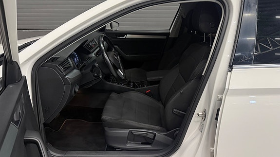 Skoda Superb 10 of 27