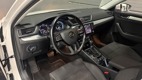 Skoda Superb 11 of 27