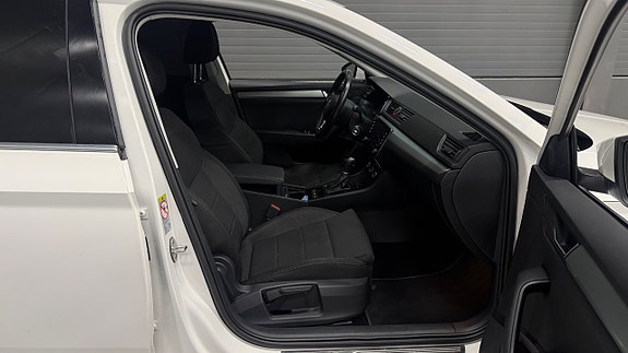 Skoda Superb 15 of 27
