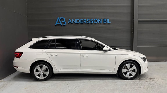 Skoda Superb 5 of 27