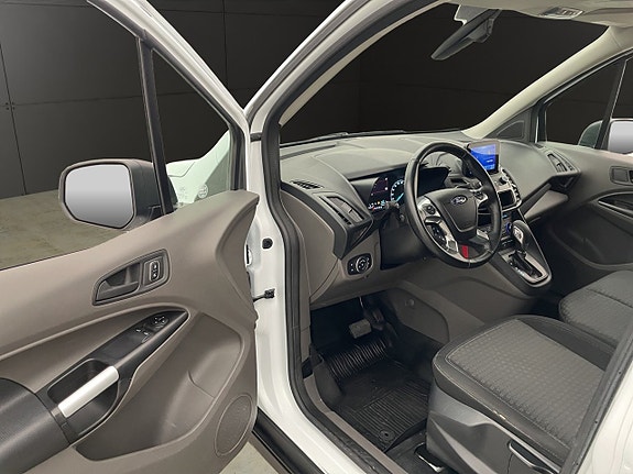 Ford Transit Connect 14 of 30