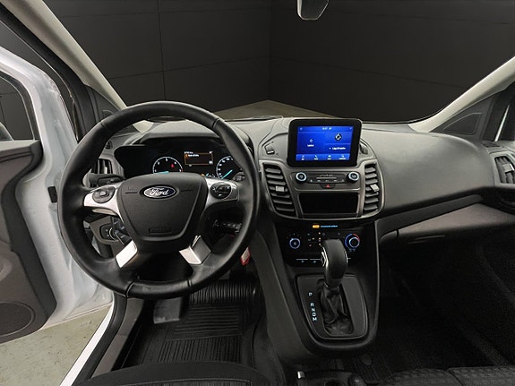 Ford Transit Connect 16 of 30