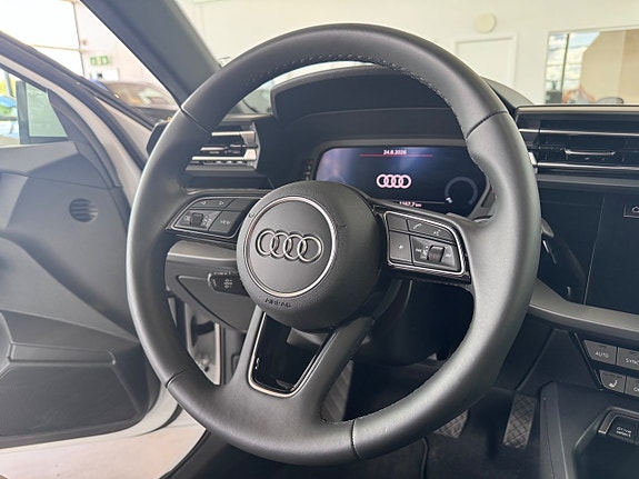 Audi A3 9 of 17