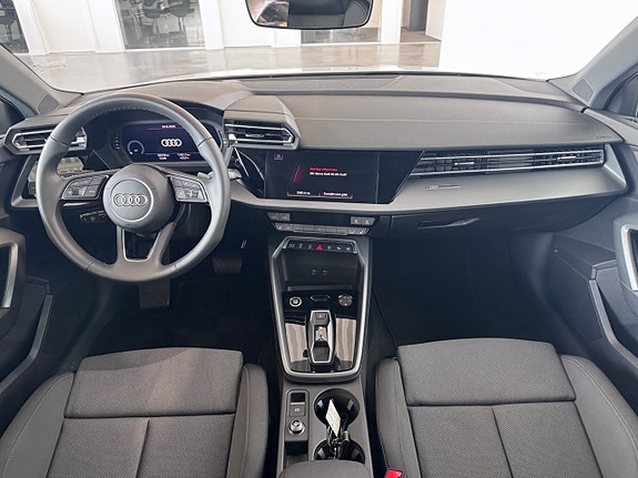 Audi A3 8 of 17